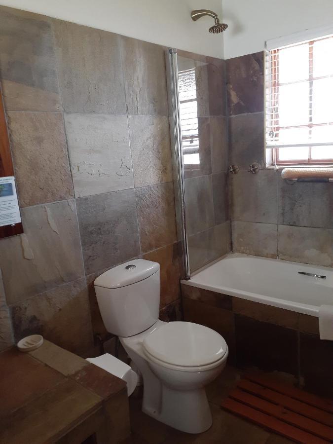 Sandstone Chameleon Guest House Fouriesburg Exterior foto
