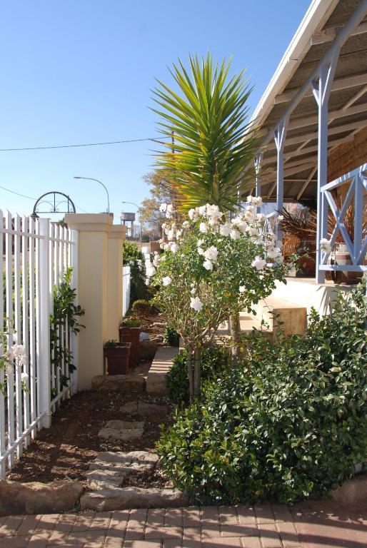 Sandstone Chameleon Guest House Fouriesburg Exterior foto